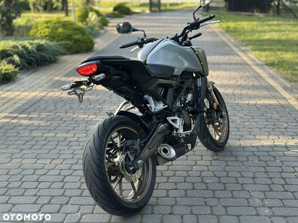 Honda CB - 4