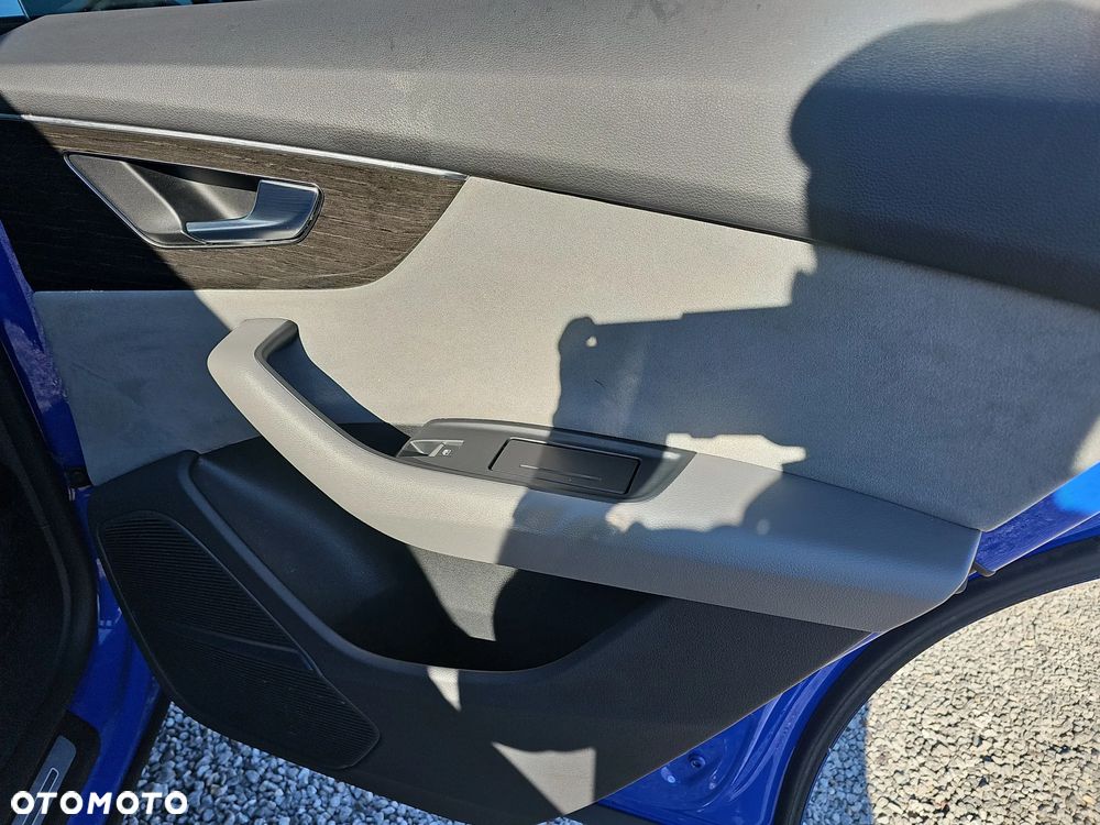 Audi Q8 50 TDI mHEV Quattro Tiptronic - 24