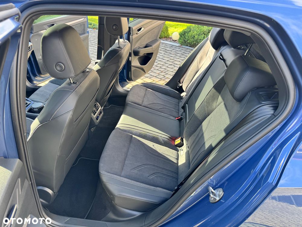 Volkswagen Golf - 9