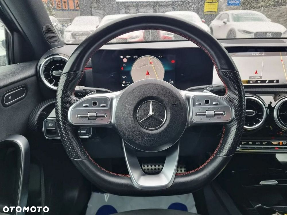 Mercedes-Benz Klasa A 200 d 8G-DCT AMG Line - 17