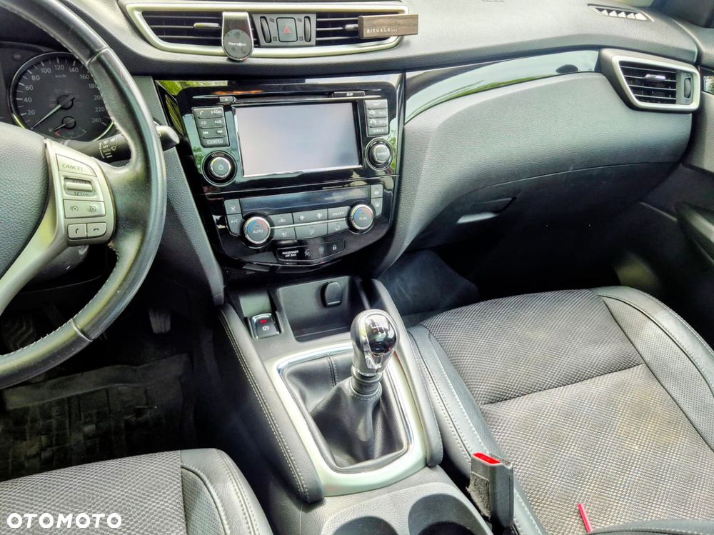 Nissan Qashqai 1.2 DIG-T Acenta EU6 - 8