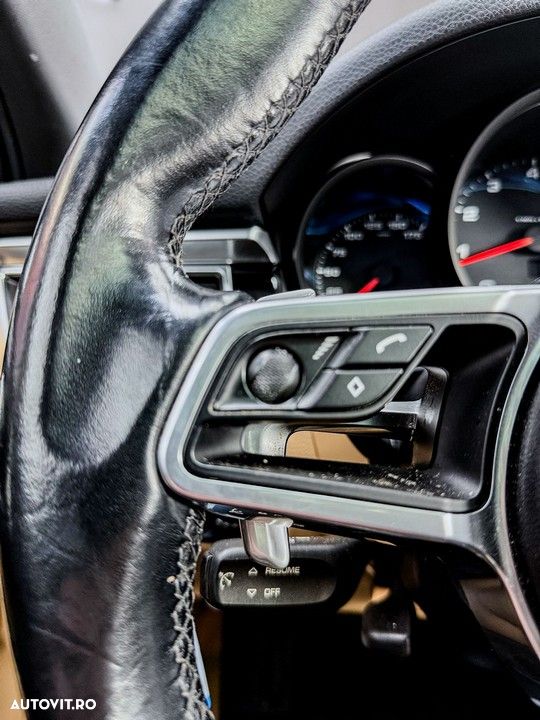 Porsche Macan - 19