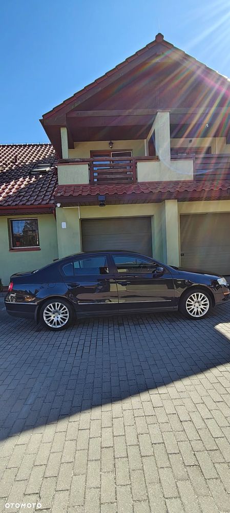 Volkswagen Passat 1.9 TDI Trendline - 4