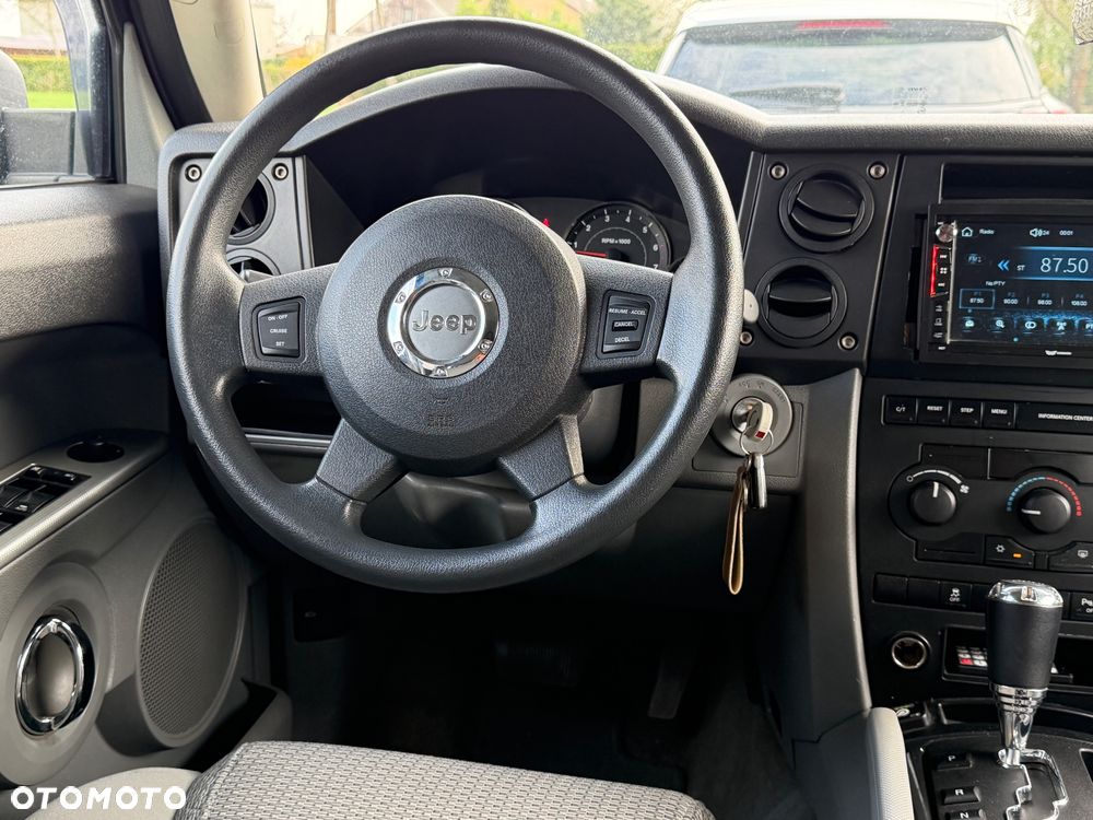 Jeep Commander - 12