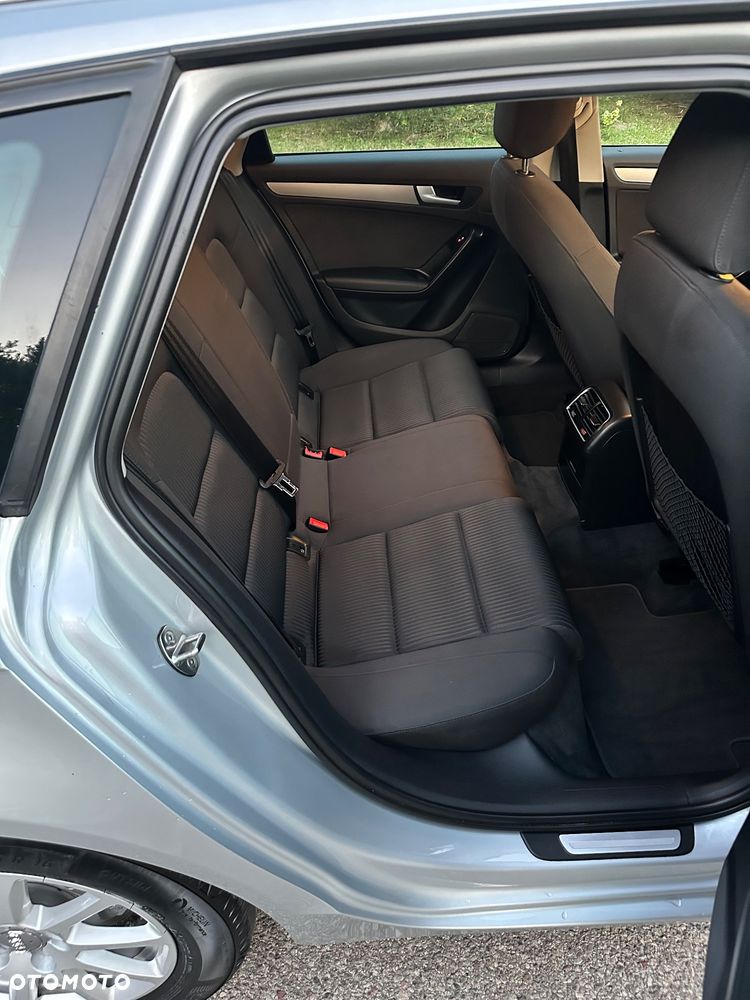 Audi A4 Avant 2.0 TDI DPF Attraction - 25