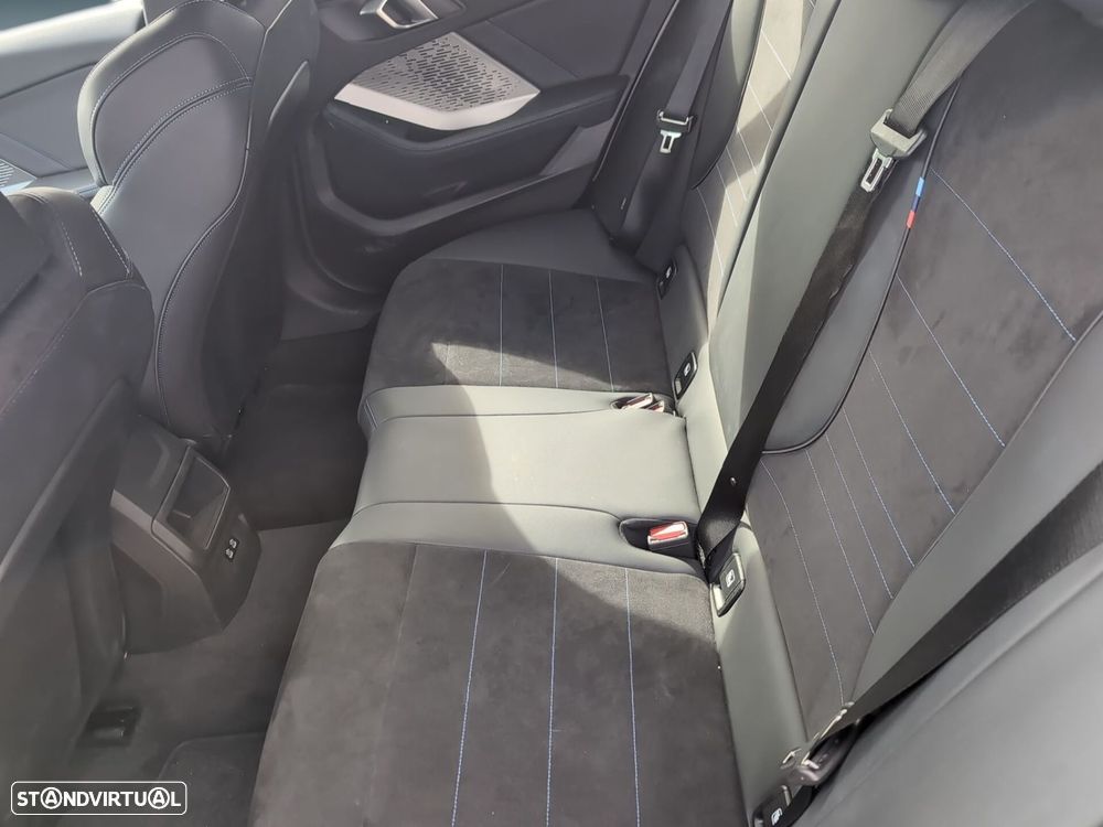 BMW 116 Pack Desportivo M — fotografia 14