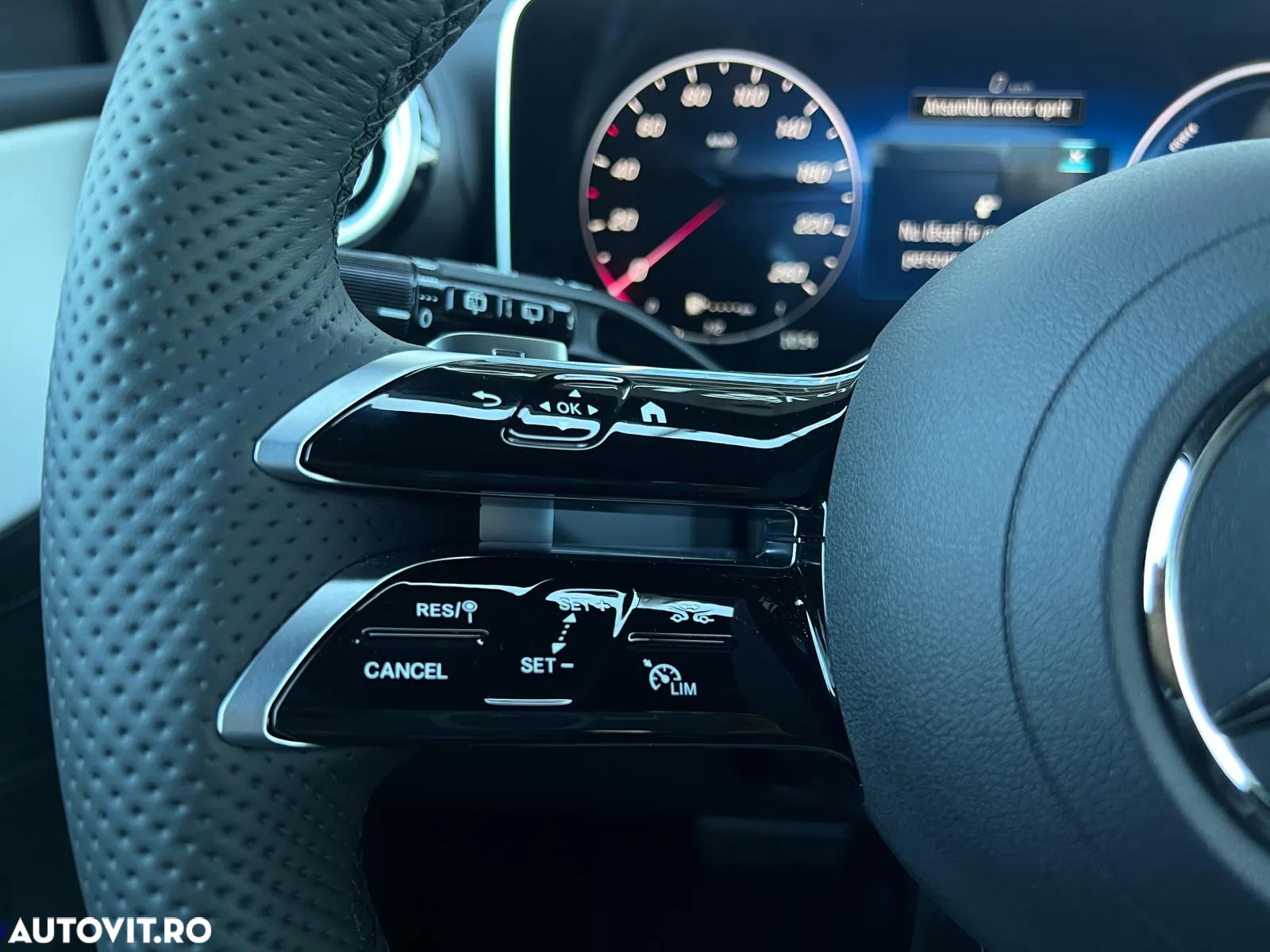 Mercedes-Benz GLC 300 e 4MATIC - 11