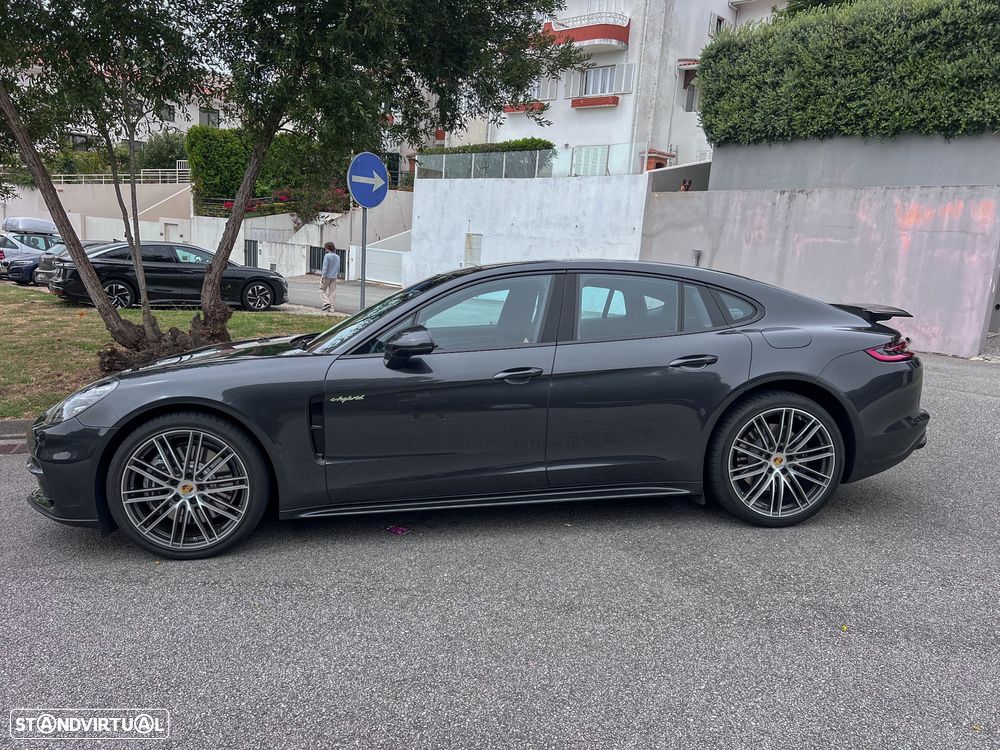 Porsche Panamera 4 E-Hybrid Executive - 3