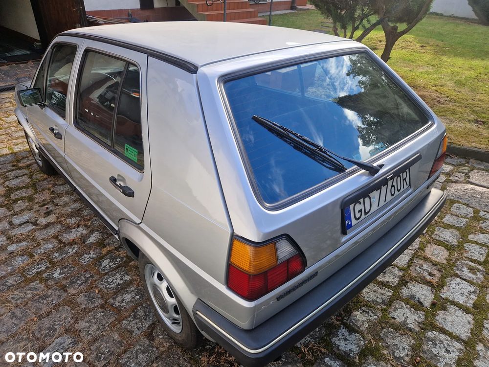 Volkswagen Golf - 9
