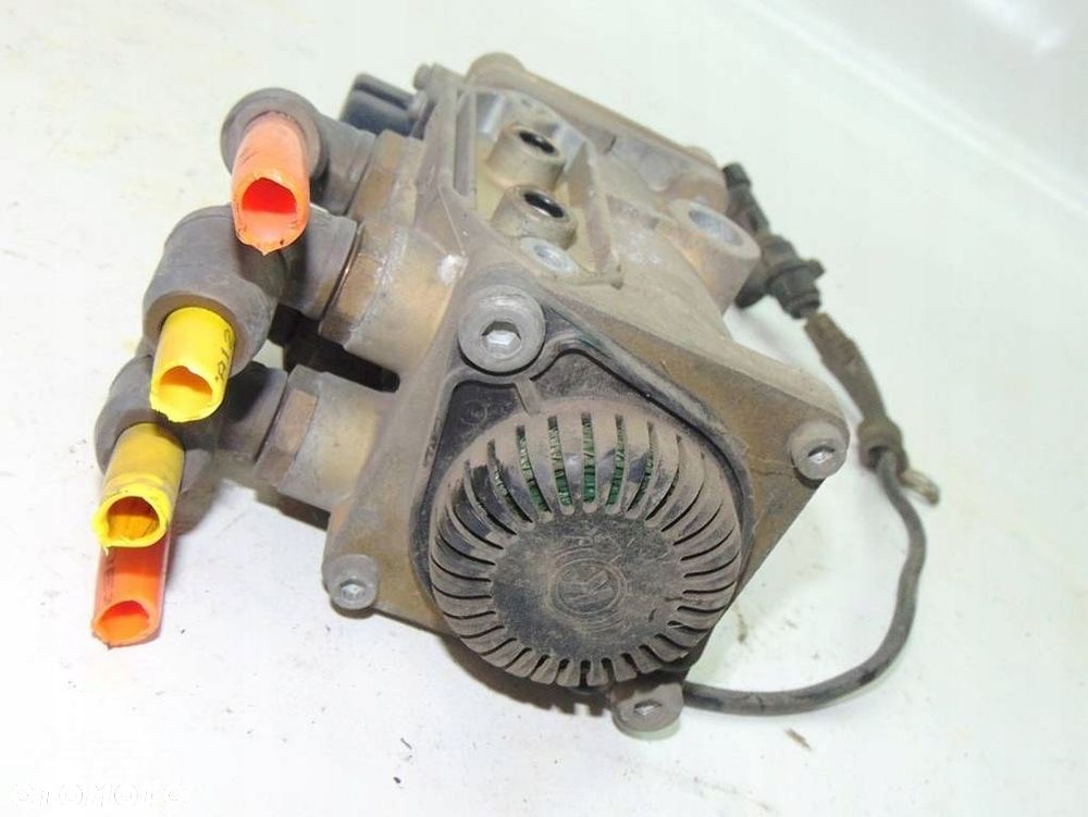 IVECO MAGIRUS 260-30 05r ZAWÓR GŁÓWNY HAMULCA - 2