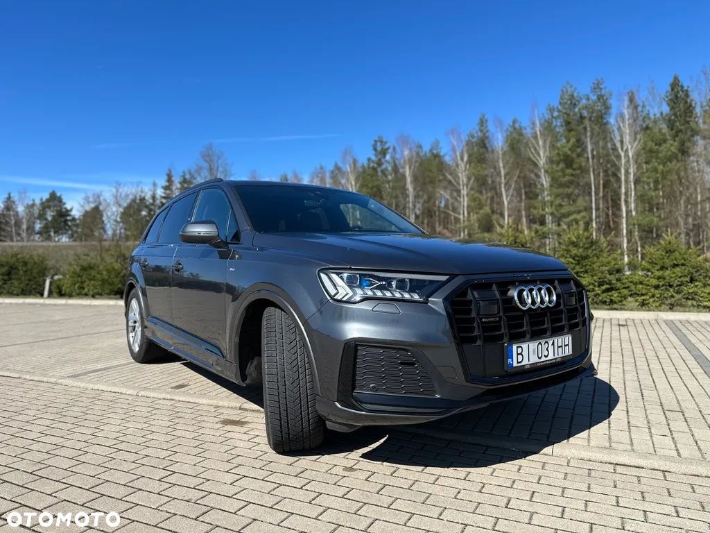 Audi Q7 - 1