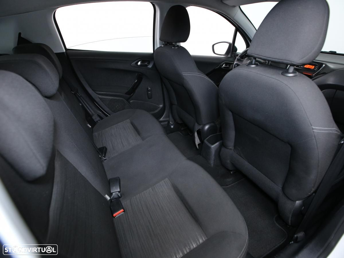 Peugeot 208 1.4 HDi Access - 11