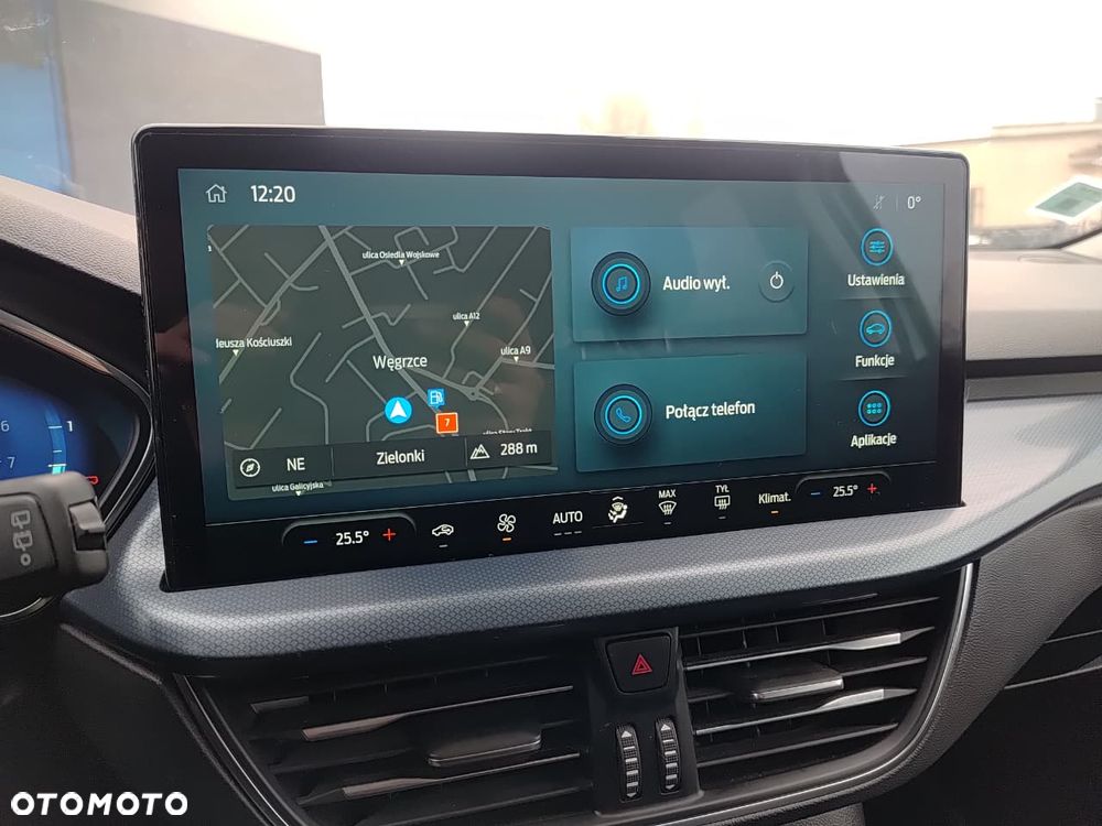 Ford Focus 1.0 EcoBoost Hybrid ACTIVE X - 25