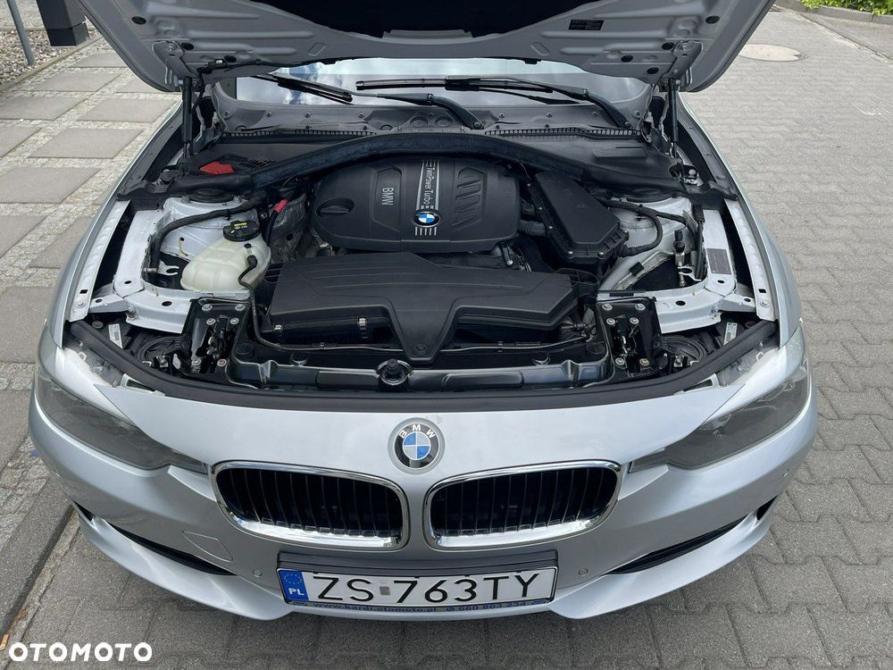 BMW Seria 3 - 33