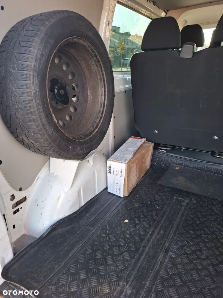 Mercedes-Benz Vito - 12