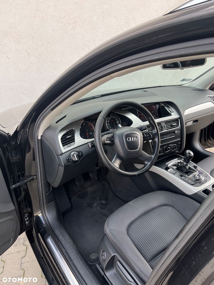 Audi A4 Avant - 10