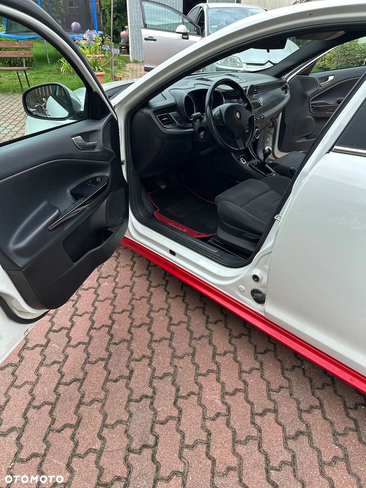 Alfa Romeo Giulietta - 25