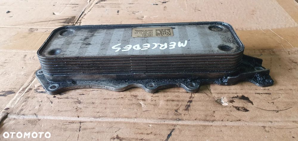 Chłodnica oleju chłodniczka Mercedes ML W164 3.0 CDI 6421800165 - 3