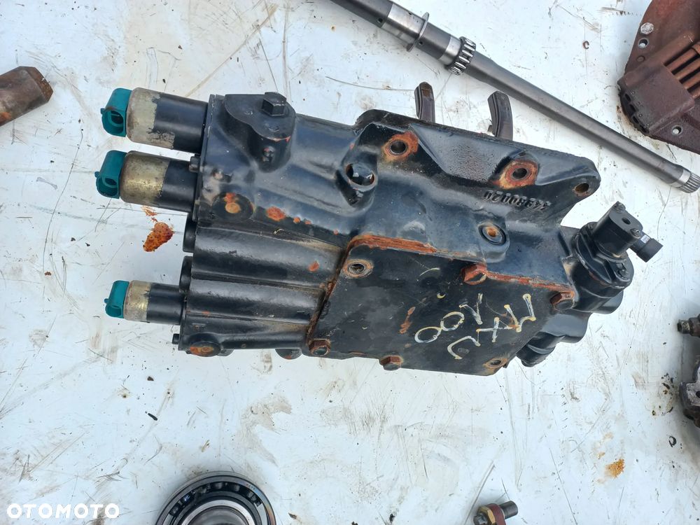 Części skrzyni biegów new holland,case,22647000,47126619,47126736,44980020,5197570,47131252,5198194,R902493582,1525503725,47124320,47127186,KOSZ,wałek,obudowa,most,atak,rozdzielacze hydrauliczne,pompahydrauliki,zwolnice,podnośnik,synchronizator,rewers,ramiona,wom. - 7