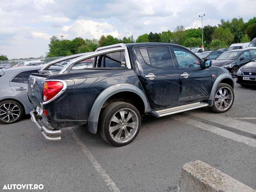 Dezmembrez Mitsubishi L200 2.5 Diesel 2006 - 9