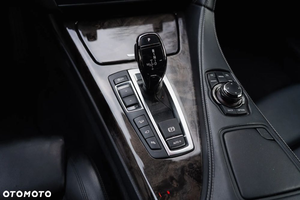 BMW Seria 6 650i xDrive - 17
