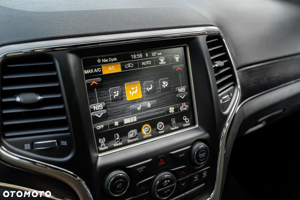 Jeep Grand Cherokee - 33