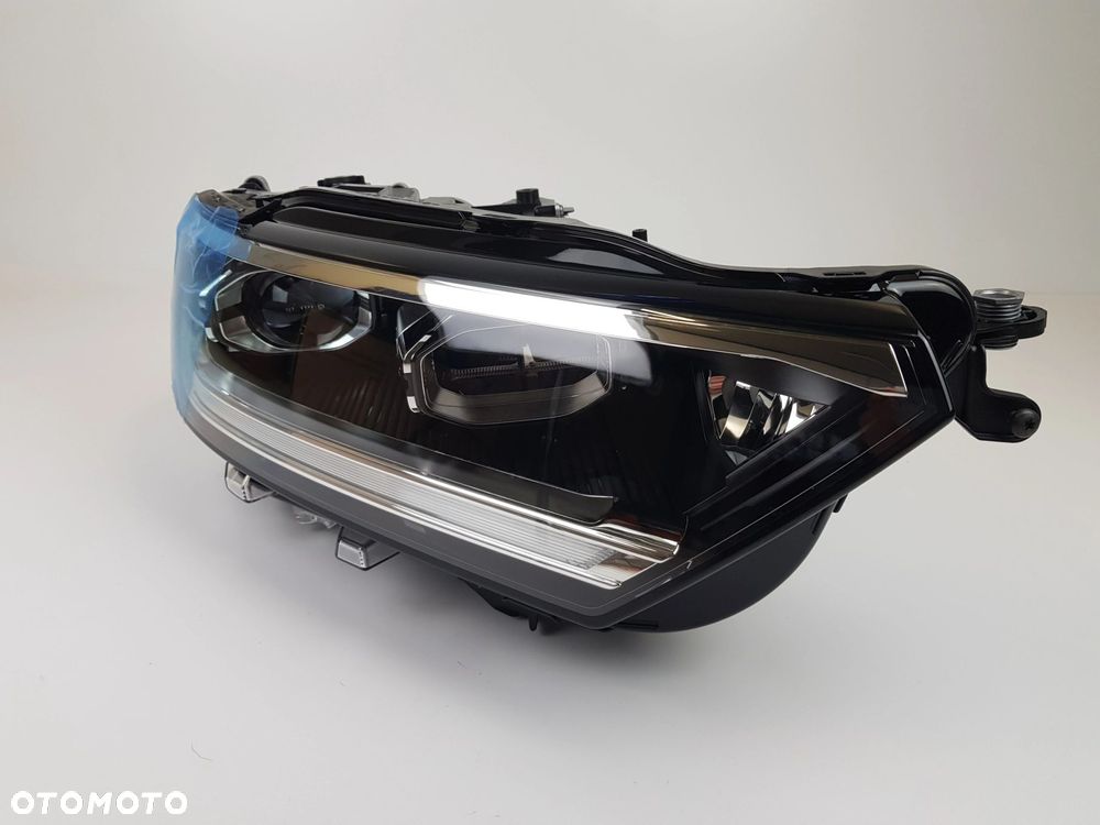 NOWA ORYGINALNA Lampa Prawy Przód IQ LIGHT Volkswagen T-Roc 2GA941036BS - 2