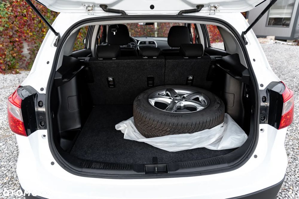 Suzuki SX4 S-Cross 1.6 VVT CVT 4x4 Comfort - 23