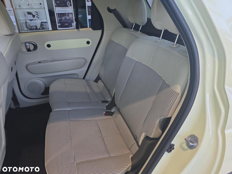 Hyundai Inster - 10