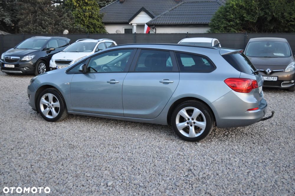 Opel Astra 1.4 Turbo Design Edition - 11