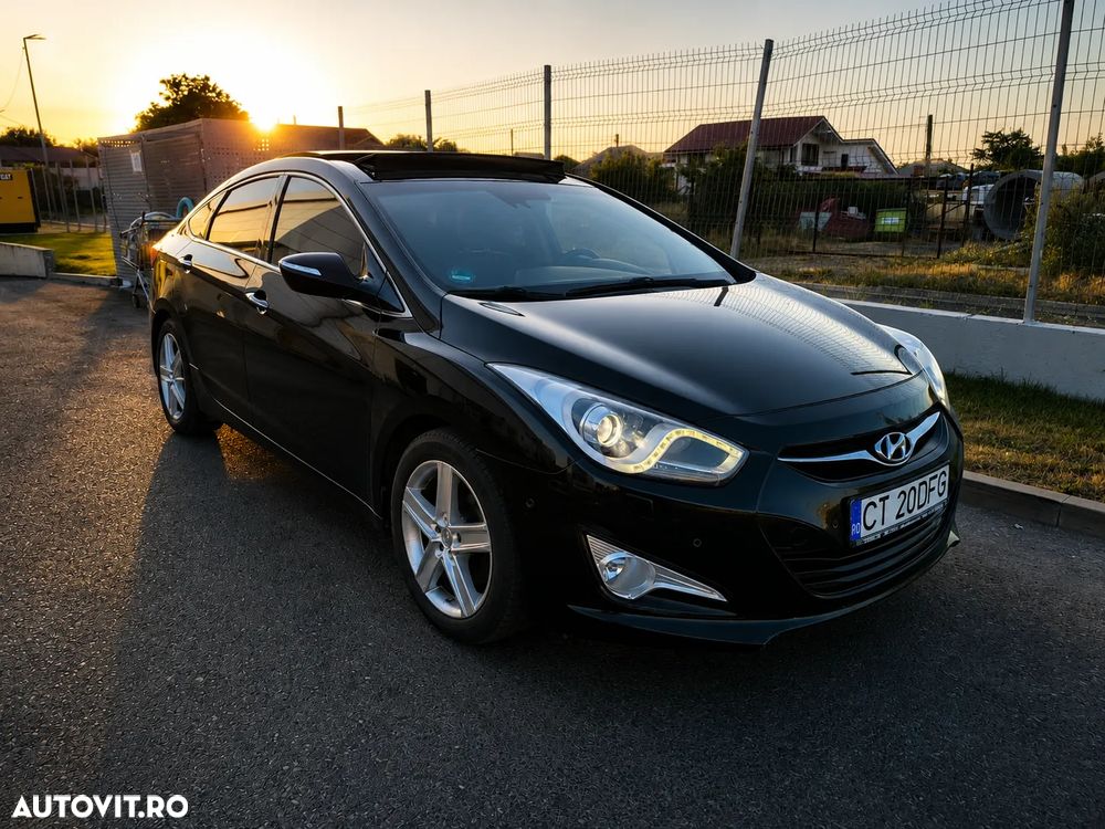 Hyundai i40 1.7 CRDI DPF Sedan TPMS Aut. Supreme - 1