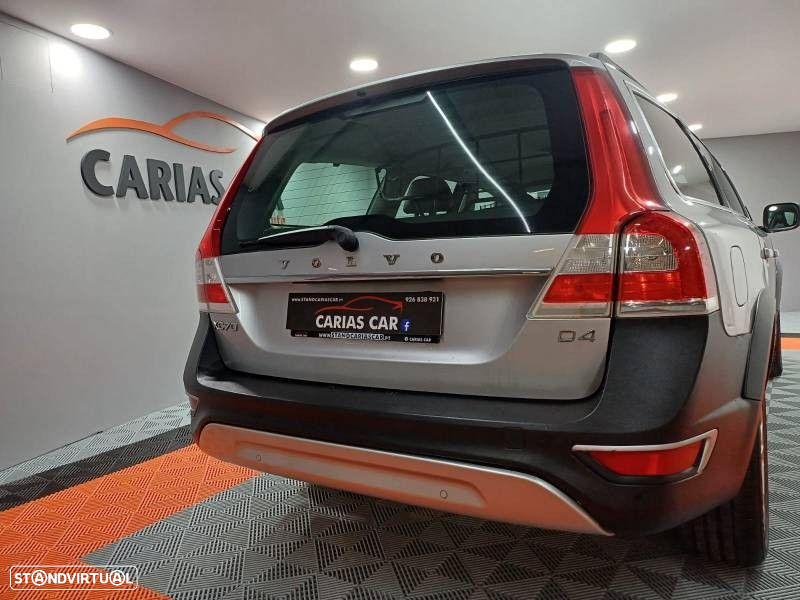 Volvo XC 70 2.0 D4 Momentum Geartronic - 8