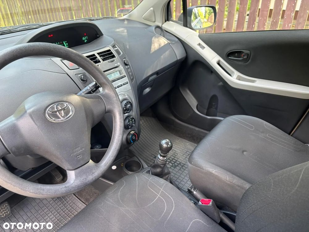 Toyota Yaris 1.33 Luna - 7