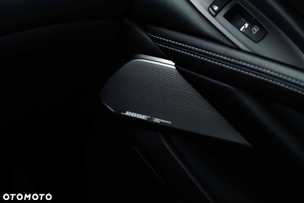 Infiniti Q60 - 22