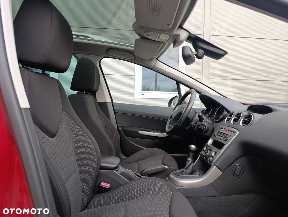 Peugeot 308 120 VTi Family - 6