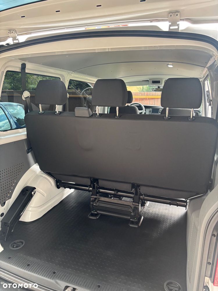 Volkswagen Transporter - 8