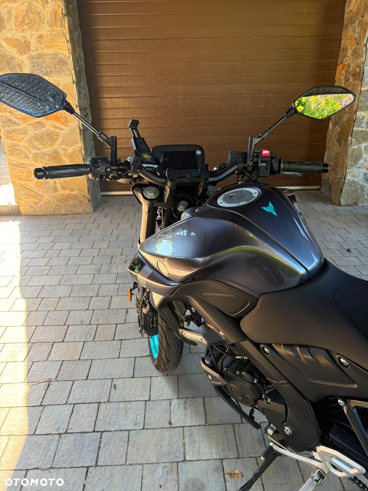 Yamaha MT - 3