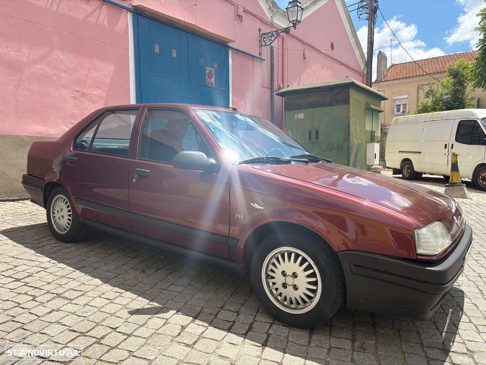 Renault 19 - 8