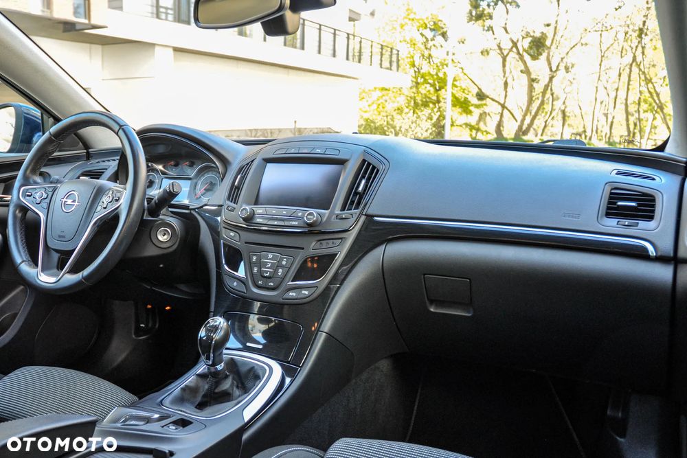 Opel Insignia - 10