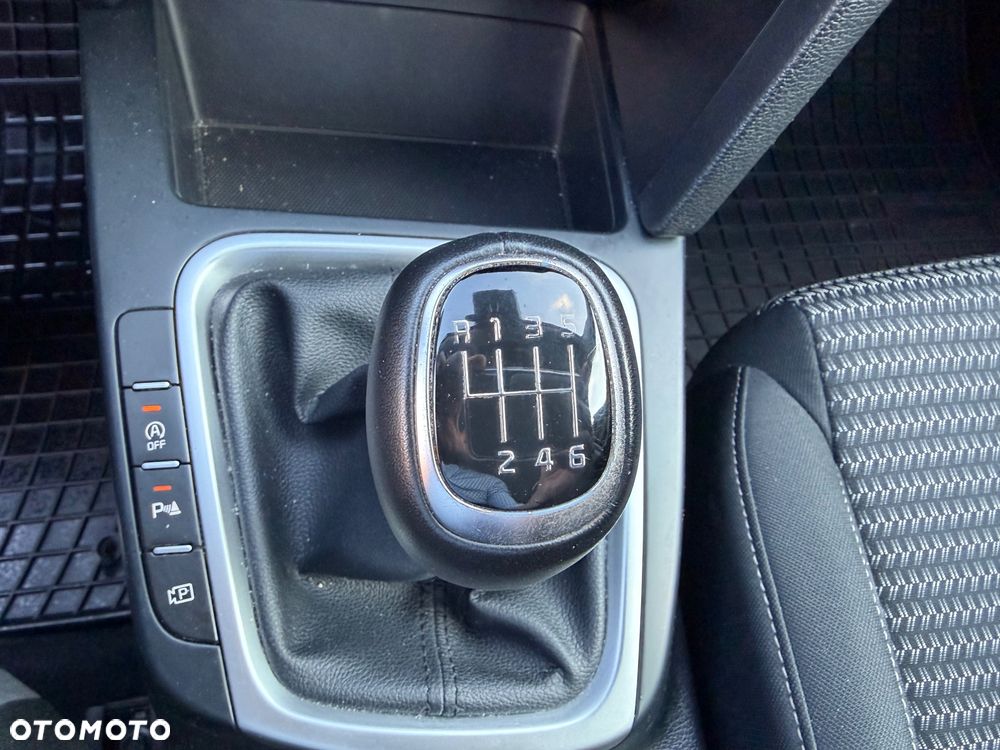 Kia Ceed 1.5 T-GDI M - 24