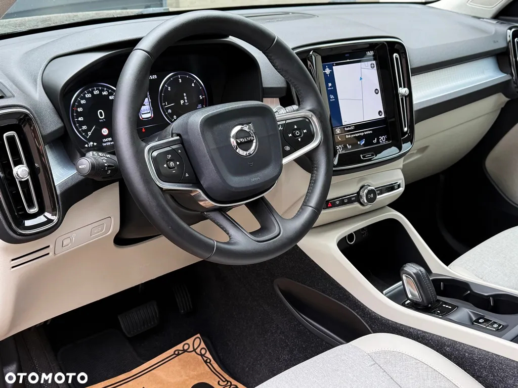 Volvo XC 40 - 6