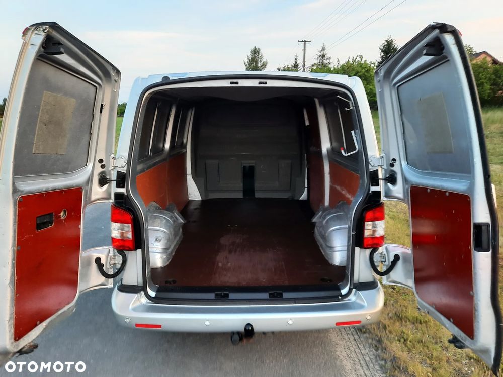 Volkswagen Transporter - 9