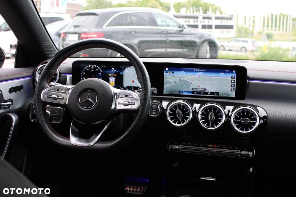 Mercedes-Benz CLA - 36