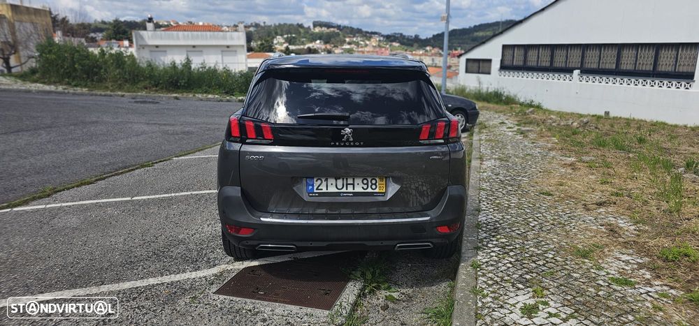 Peugeot 5008 - 8