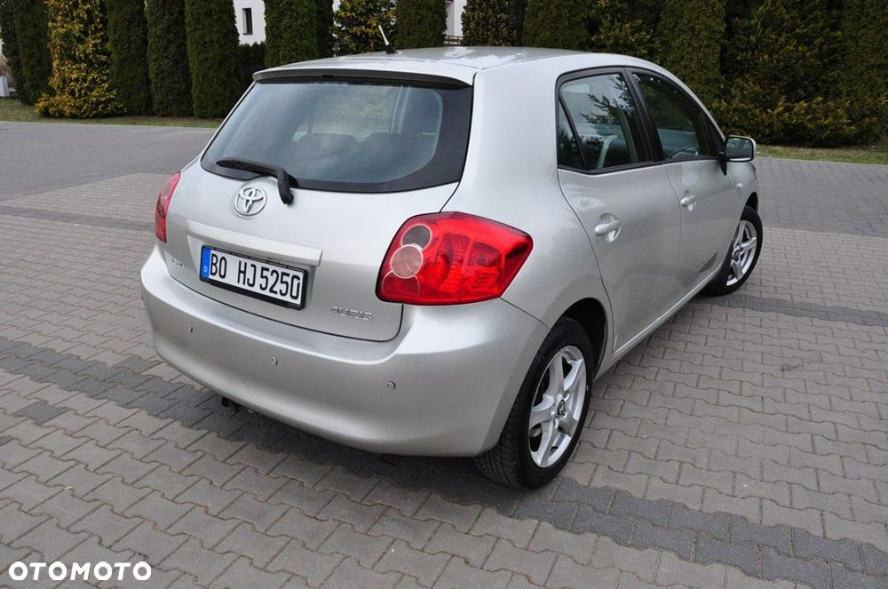 Toyota Auris - 17
