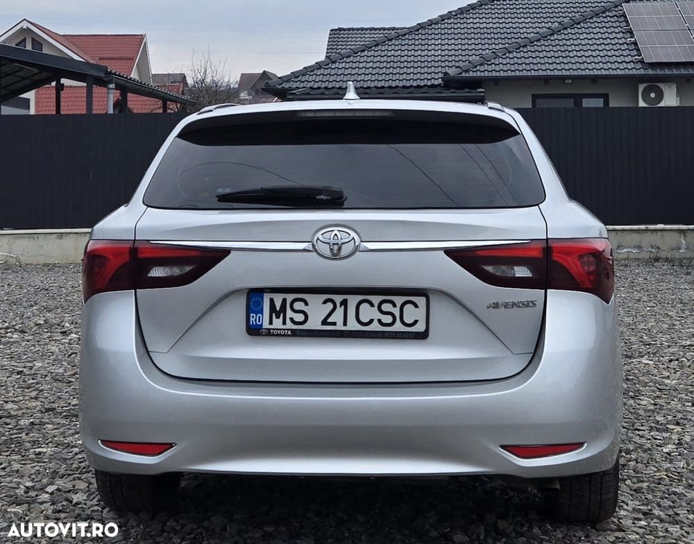 Toyota Avensis - 6