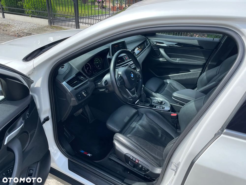 BMW X2 sDrive20i Advantage Plus - 7