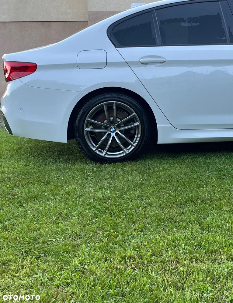 BMW Seria 5 520d xDrive M Sport sport - 18