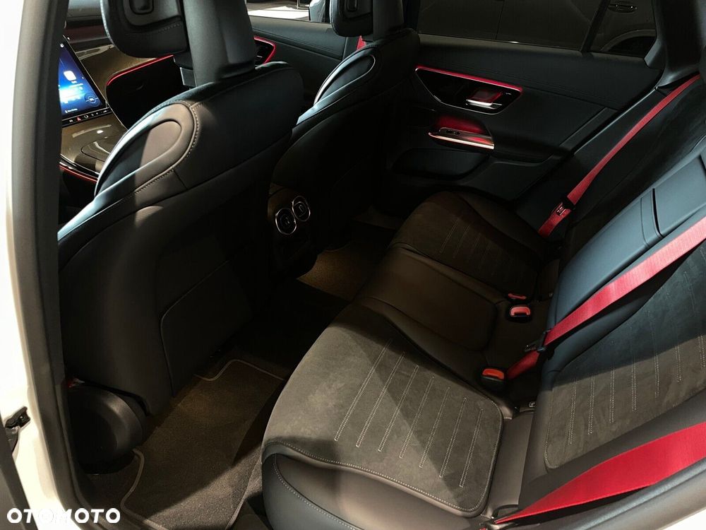 Mercedes-Benz GLC - 14