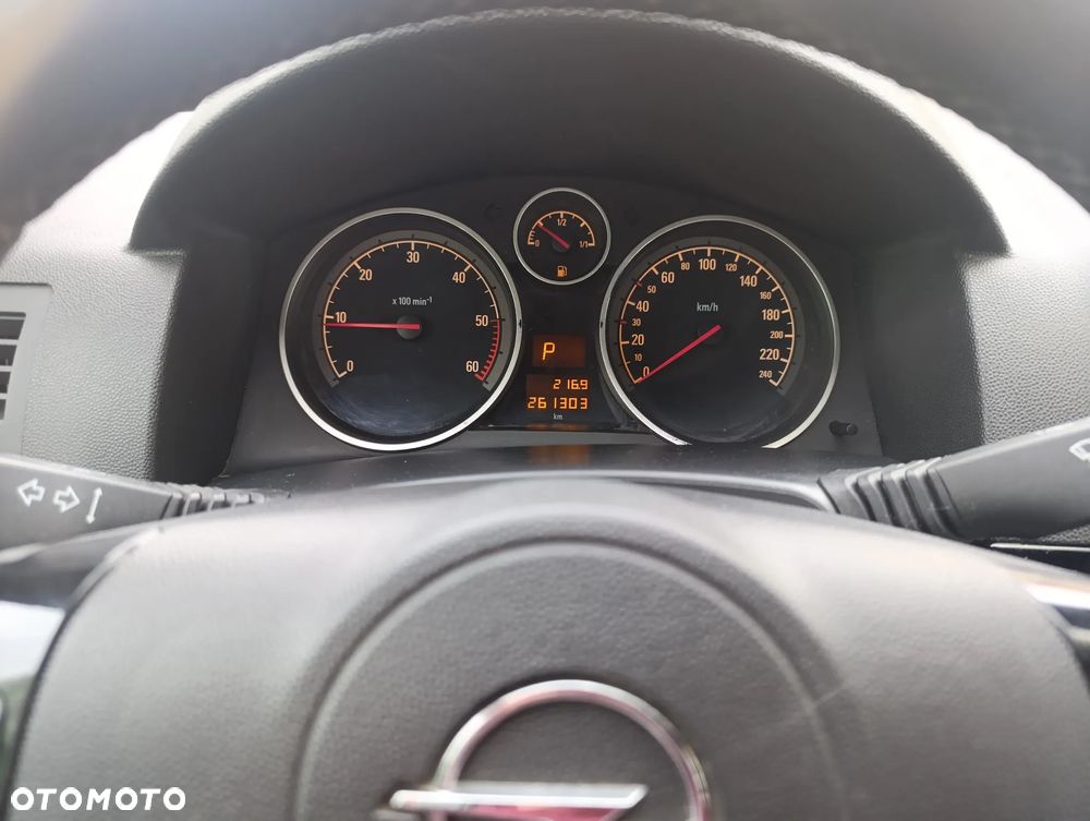 Opel Astra - 10